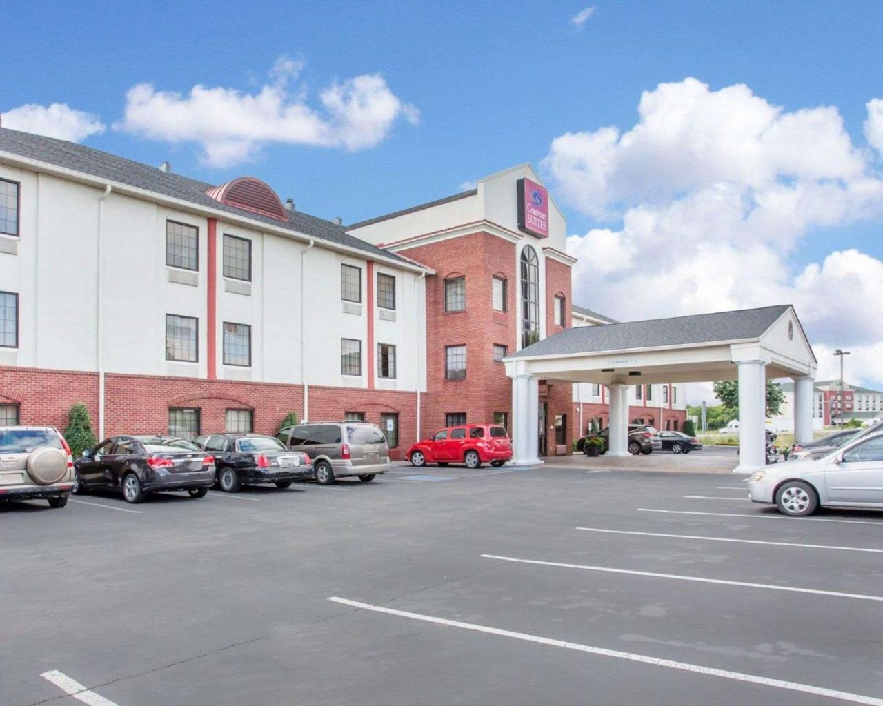 Comfort Suites Lebanon Exterior photo
